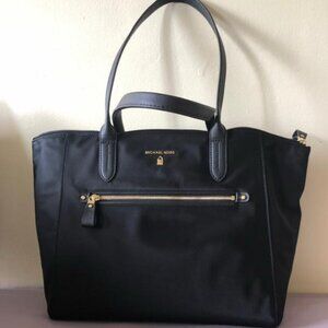 Michael Kors Kelsey Tote – Black | Lightweight Nylon & Leather Trim | Excellent